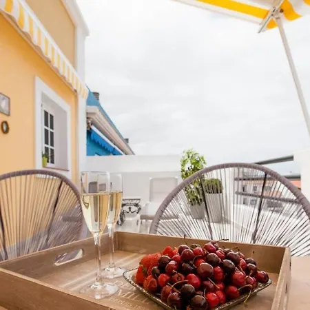 Laura Playa La Arena 公寓